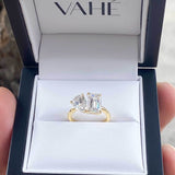 CUSTOM | Pear & Emerald "Toi Et Moi" in 18ct Yellow Gold – VAHÉ Jewellery