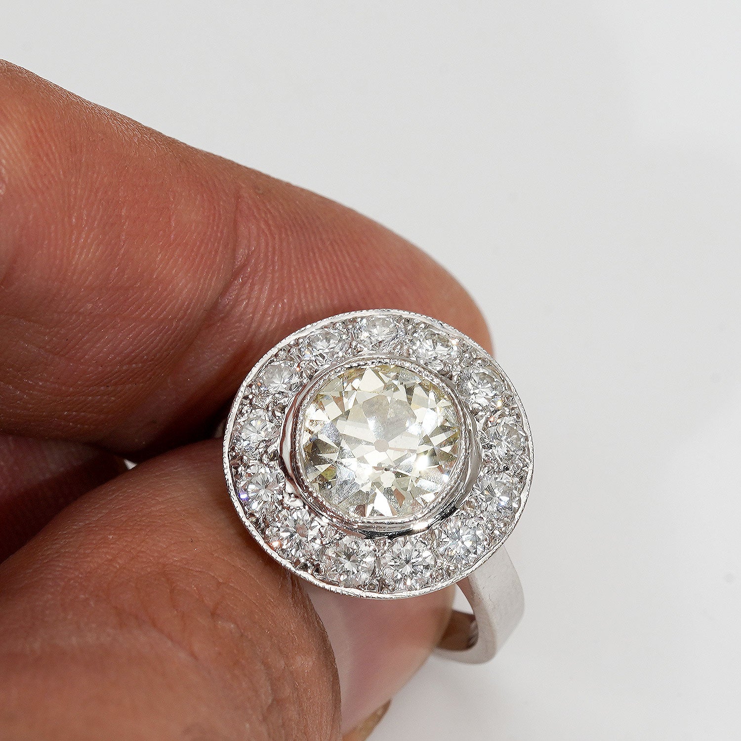 REMODELLING | Twist Solitaire with Eternity Ring in Yellow Gold – before remodelling