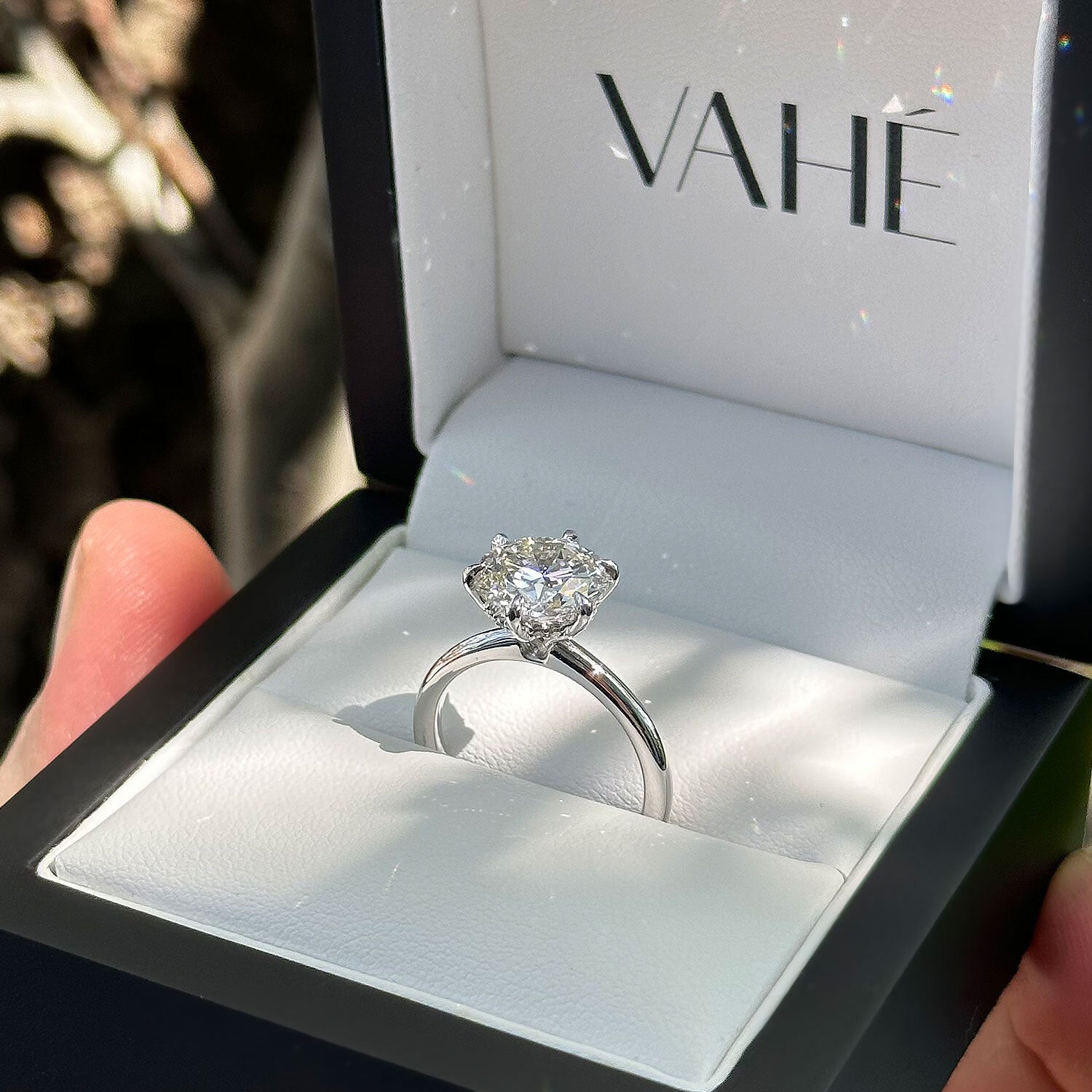 TIFFANY | Hidden Halo Round Brilliant Diamond Ring in 18ct White Gold – in gift box 2